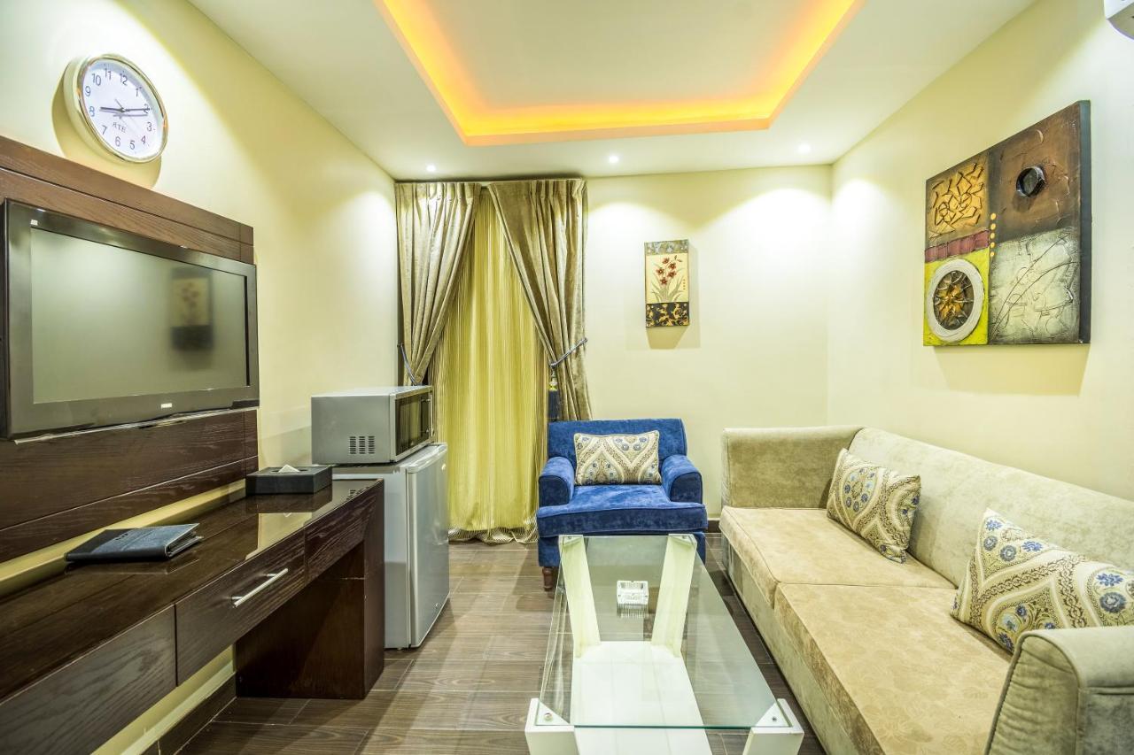 Al Muhaidb Al Malaz - Al Farazdaq Road Riade Exterior foto